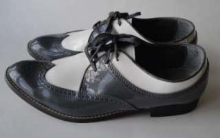   Vintage Mod Gray White Patent Leather Spectator Shoes 9 1/2 D  
