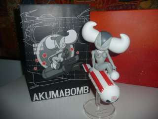 Kidrobot Huck Gee Akuma Bomb Skullys Revenge Munny Qee Gold Life 