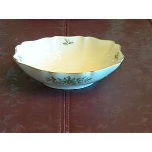    Lenox Holiday Oval Scalloped Center Piece/Bowl 