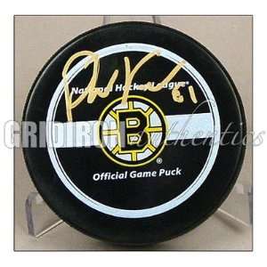  Phil Kessel Autographed Boston Bruins Official Game Puck 