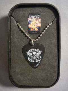   SKYNYRD WINGED SKULL LOGO GUITAR PICK NECKLACE WITH CASE NEW  