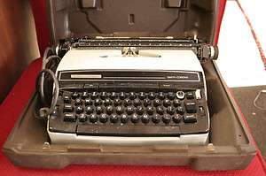   Correct Smith Corona VINTAGE Typewriter RARE UNIQUE With Hard Case
