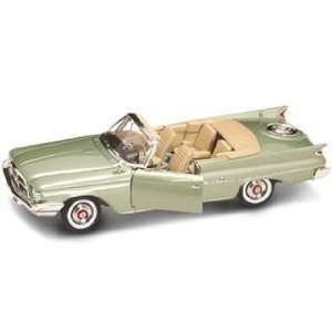    1960 Chrysler 300F Green 1:18 Diecast Car Model: Toys & Games