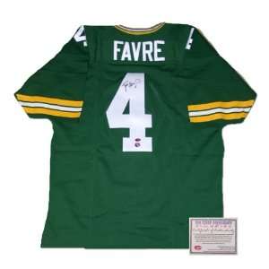  Signed Brett Favre Jersey   Authentic: Sports & Outdoors