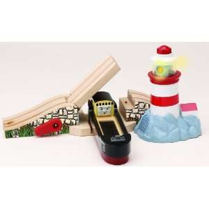   Wooden Railway   Lighthouse Bridge With Bulstrode: Toys & Games