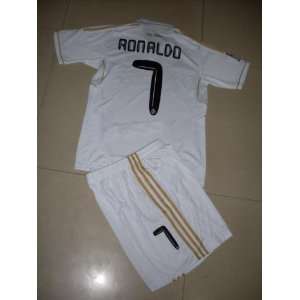   ronaldo home soccer jersey football jersey: Sports & Outdoors