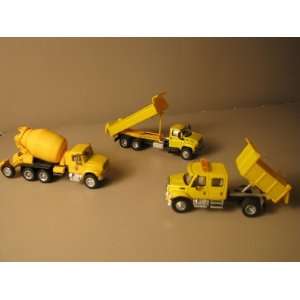    3 PC. HO Scale Construction Vehicle Set Yellow Toys & Games
