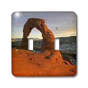 Sandy Mertens Utah   Delicate Arch Sunset at Arches Natural Park 