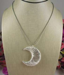 fashion hand wired half moon shape necklace  