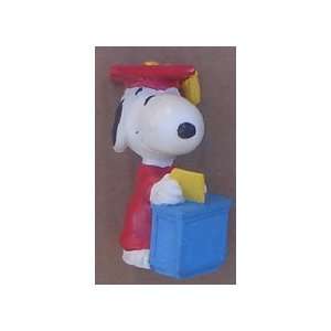  Snoopy Grad Nite PVC Figure 