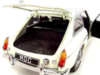 1969 MGC GT COUPE WHITE 1:18 AUTOART DIECAST MODEL  