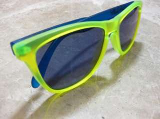 OAKLEY FROGSKINS COLLECTORS EDITIONS SUNGLASSES BACKLIGHT YELLOW/BLUE 