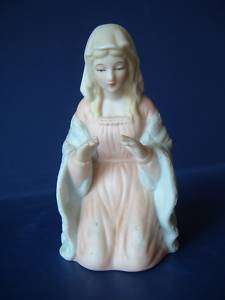 Vintage Lefton Nativity Figure Kneeling Mary Bisque 4  