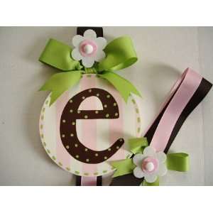  hand painted round wall letter hair bow holder   brown 