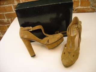 CUTE B Makowsky Vada TAUPE SUEDE T Strap PUMPS 7 NEW  