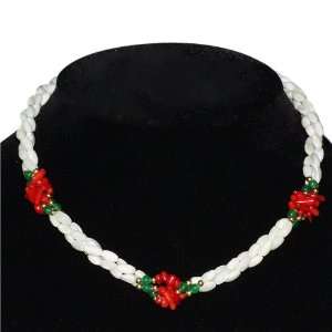    Beautiful 18 In Red Green White Twister Mop Necklace Jewelry