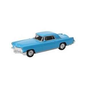   Lincoln Continental Mark II  Light Blue 1/87 Die Cast: Toys & Games