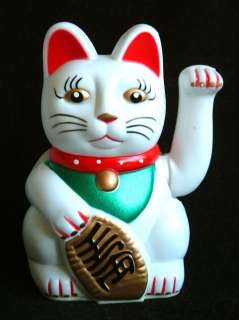 Chinese Feng Shui White Waving Fortune / Lucky Cat 5H  