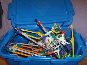 Blue Value Tub of Knex with 4 How To Building Books  