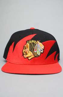 Mitchell & Ness The Chicago Blackhawks Sharktooth Snapback Hat in 