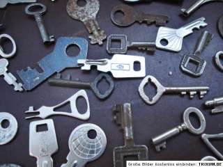 Schlüssel , 107 kleine alte Schlüssel   old small keys Konvolut 