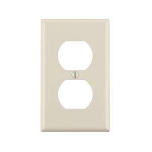 Leviton 1 Gang Duplex Outlet Wall Plate R56 78003 00T at The Home 